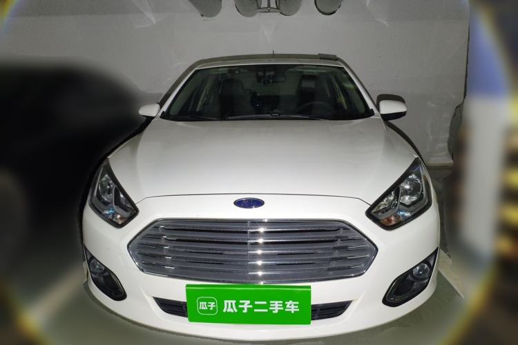 Used Ford Escort 2015 1.5L Automatic Fashion Model Front