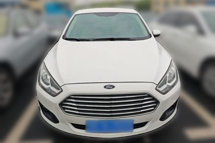 Used Ford Escort 2015 1.5L Automatic Comfort Edition Front