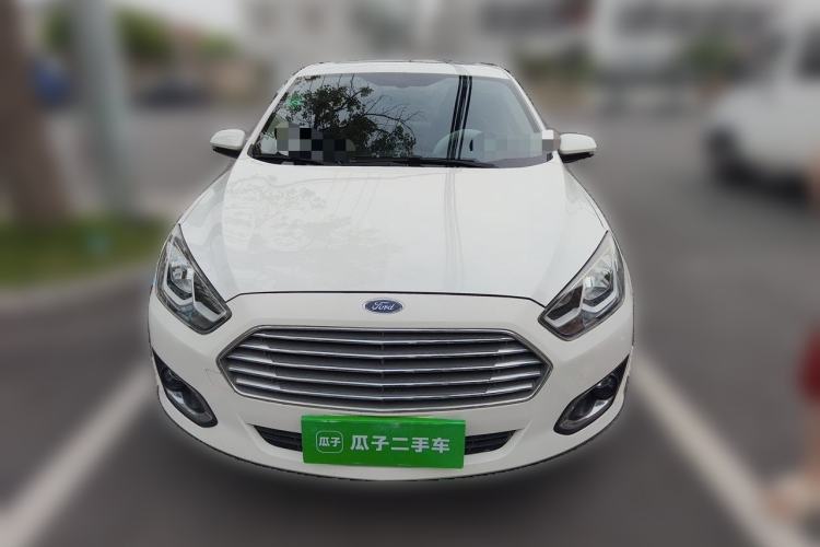 Used Ford Escort 2015 1.5L Automatic Fashion Model Front