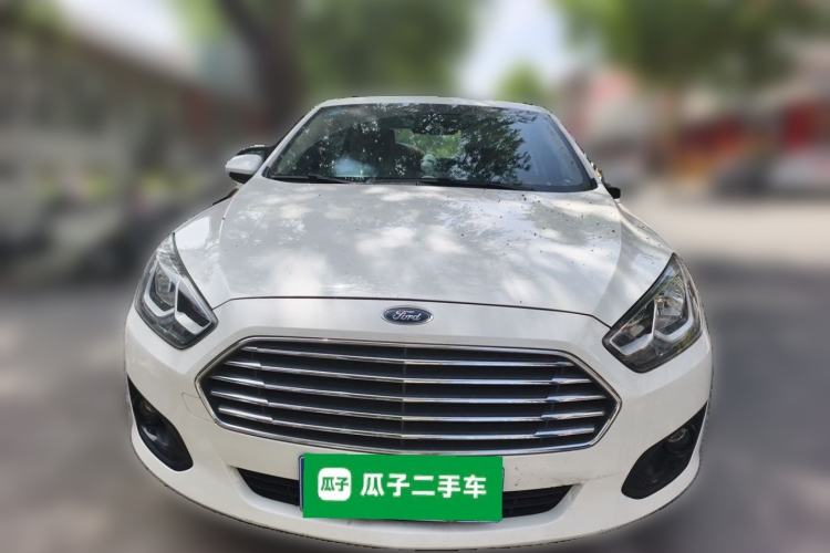 Used Ford Escort 2015 1.5L Manual Comfort Model Front