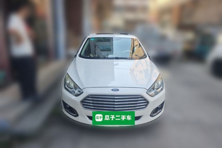 Used Ford Escort 2015 1.5L Automatic Fashion Model Front