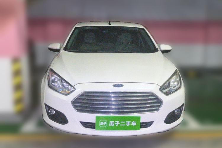 Used Ford Escort 2015 1.5L Manual Comfort Model Front