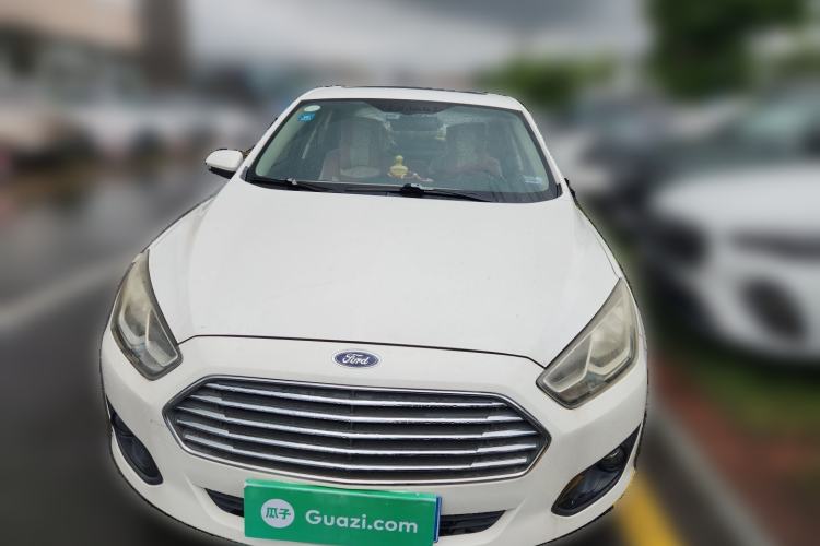 Used Ford Escort 2015 1.5L Automatic Fashion Model Front