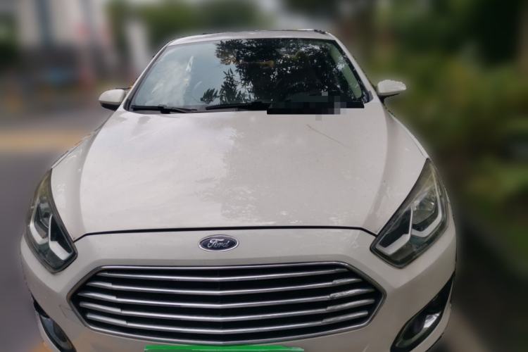 Used Ford Escort 2015 1.5L Automatic Fashion Model Front