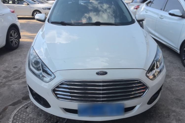 Used Ford Escort 2015 1.5L Manual Comfort Model Front