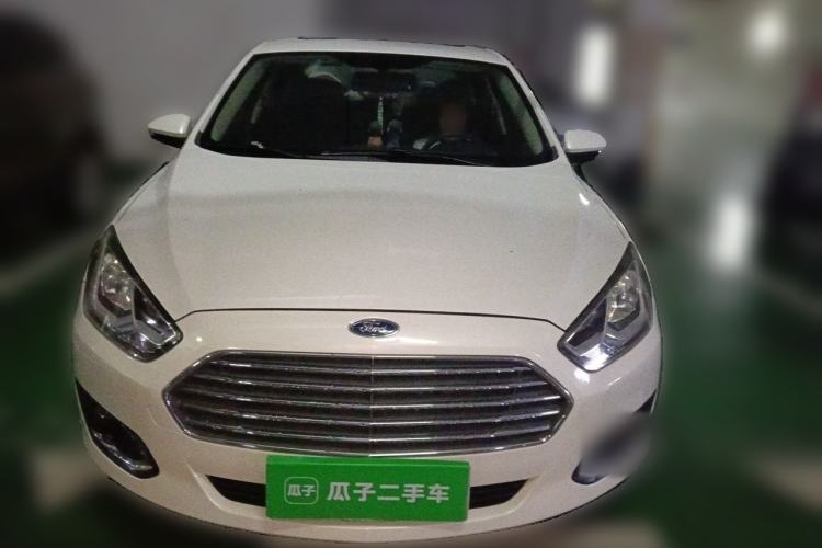 Used Ford Escort 2015 1.5L Automatic Fashion Model Front