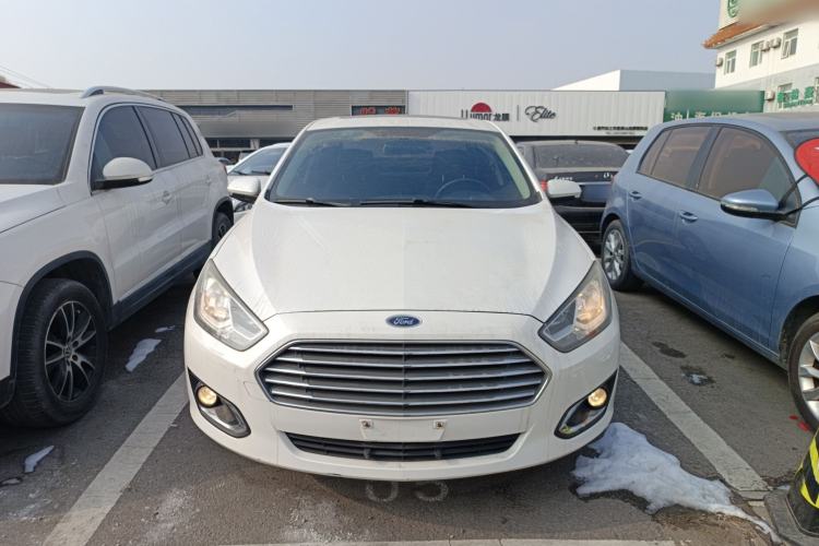 Used Ford Escort 2015 1.5L Automatic Fashion Model Front