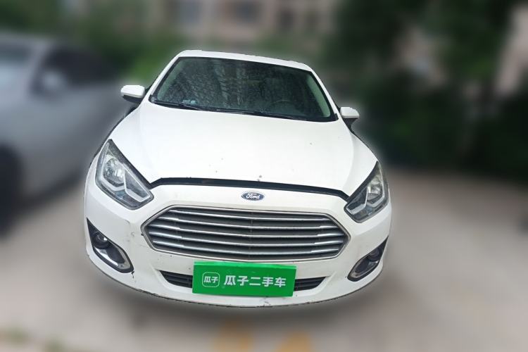 Used Ford Escort 2015 1.5L Automatic Fashion Model Front