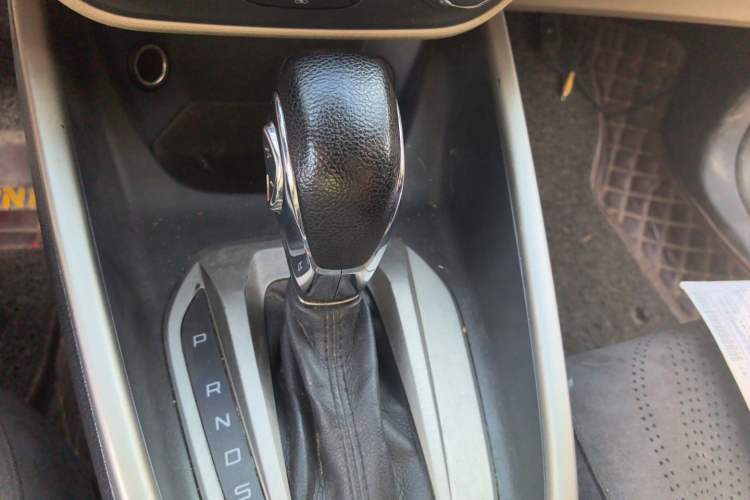 Used Ford Escort 2015 1.5L Automatic Comfort Edition Gear Lever