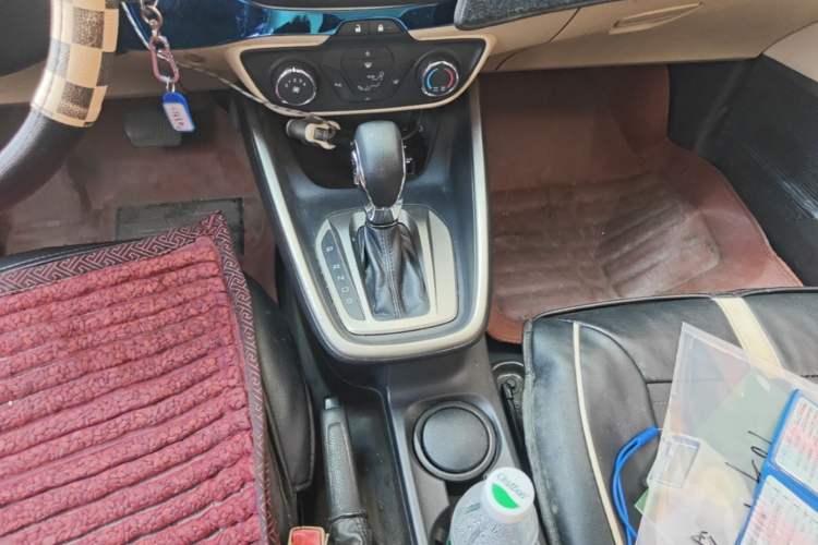 Used Ford Escort 2015 1.5L Automatic Comfort Edition Gear Lever