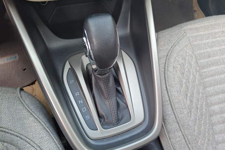 Used Ford Escort 2015 1.5L Automatic Comfort Edition Gear Lever