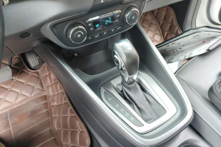 Used Ford Escort 2015 1.5L Automatic Fashion Model Gear Lever