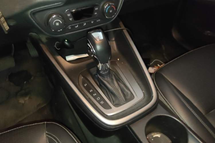 Used Ford Escort 2015 1.5L Automatic Fashion Model Gear Lever