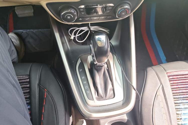Used Ford Escort 2015 1.5L Automatic Fashion Model Gear Lever