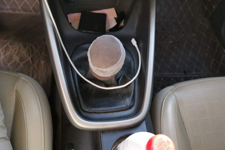 Used Ford Escort 2015 1.5L Manual Fashion Edition Gear Lever