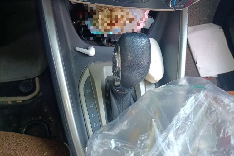 Used Ford Escort 2015 1.5L Automatic Comfort Edition Gear Lever