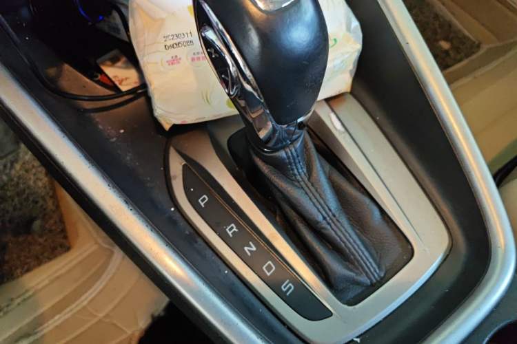 Used Ford Escort 2015 1.5L Automatic Fashion Model Gear Lever