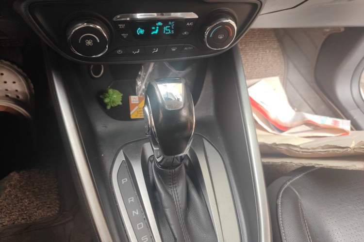 Used Ford Escort 2015 1.5L Automatic Fashion Model Gear Lever