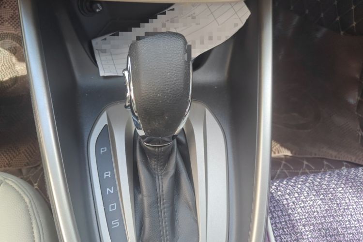 Used Ford Escort 2015 1.5L Automatic Comfort Edition Gear Lever