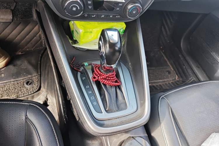 Used Ford Escort 2015 1.5L Automatic Fashion Model Gear Lever