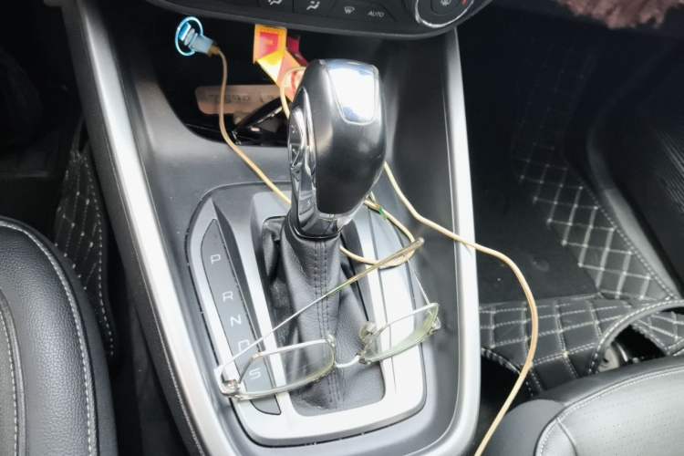 Used Ford Escort 2015 1.5L Automatic Fashion Model Gear Lever