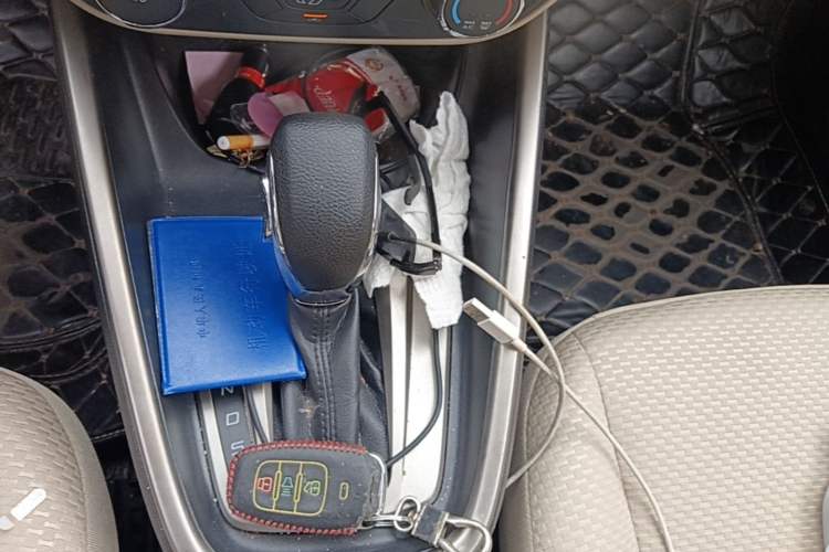 Used Ford Escort 2015 1.5L Automatic Comfort Edition Gear Lever
