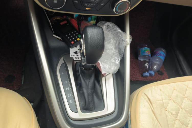 Used Ford Escort 2015 1.5L Automatic Comfort Edition Gear Lever