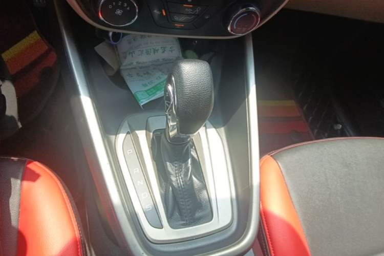 Used Ford Escort 2015 1.5L Automatic Comfort Edition Gear Lever