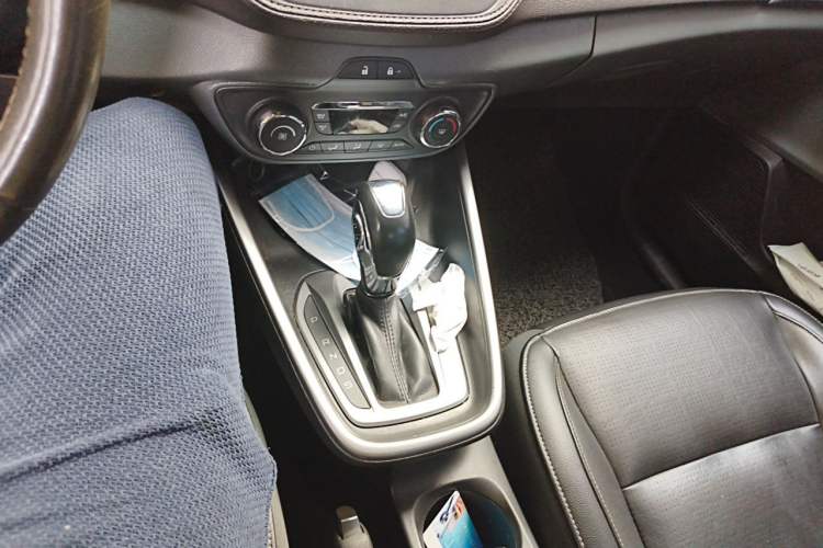 Used Ford Escort 2015 1.5L Automatic Fashion Model Gear Lever