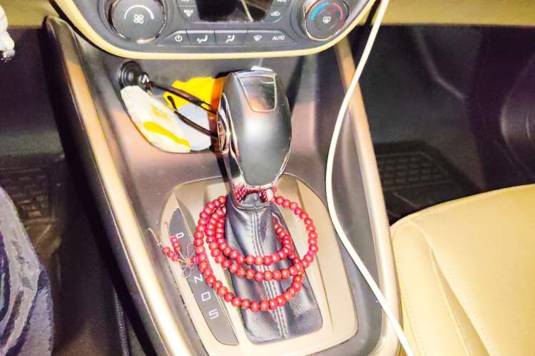 Used Ford Escort 2015 1.5L Automatic Fashion Model Gear Lever