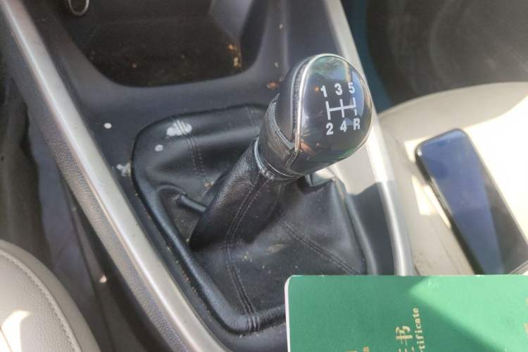 Used Ford Escort 2015 1.5L Manual Fashion Edition Gear Lever