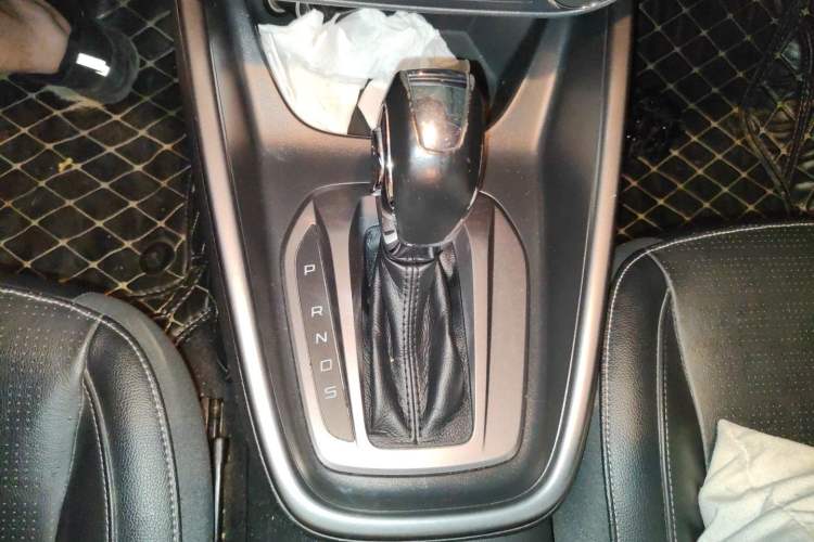 Used Ford Escort 2015 1.5L Automatic Fashion Model Gear Lever