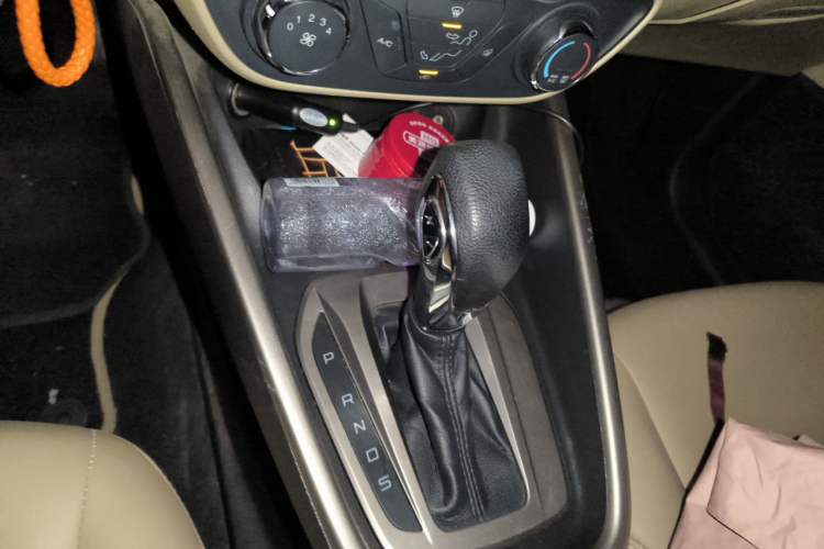 Used Ford Escort 2015 1.5L Automatic Comfort Edition Gear Lever
