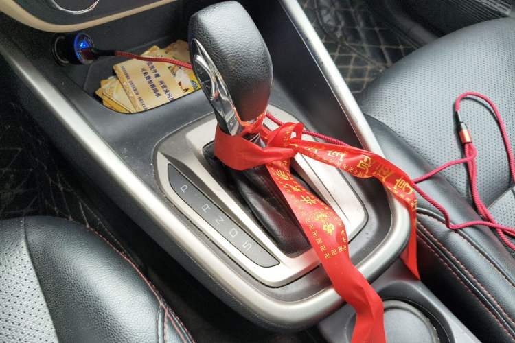 Used Ford Escort 2015 1.5L Automatic Comfort Edition Gear Lever