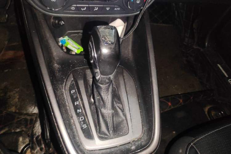 Used Ford Escort 2015 1.5L Automatic Fashion Model Gear Lever