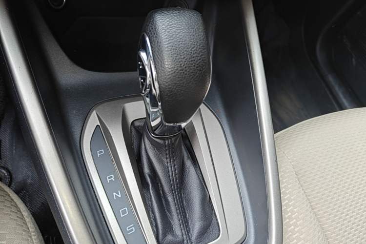 Used Ford Escort 2015 1.5L Automatic Comfort Edition Gear Lever