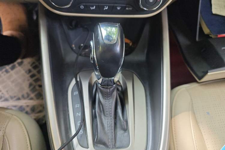 Used Ford Escort 2015 1.5L Automatic Fashion Model Gear Lever