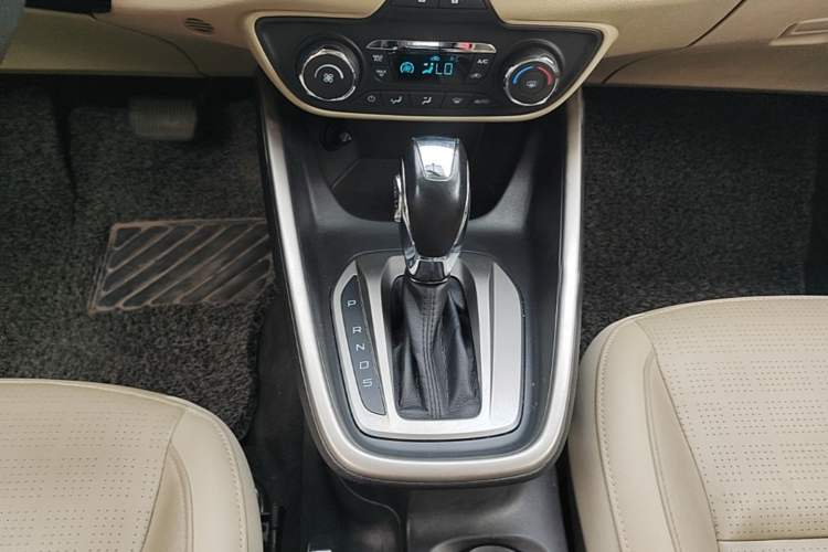 Used Ford Escort 2015 1.5L Automatic Fashion Model Gear Lever