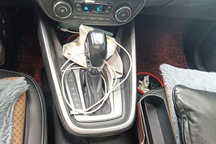 Used Ford Escort 2015 1.5L Automatic Fashion Model Gear Lever