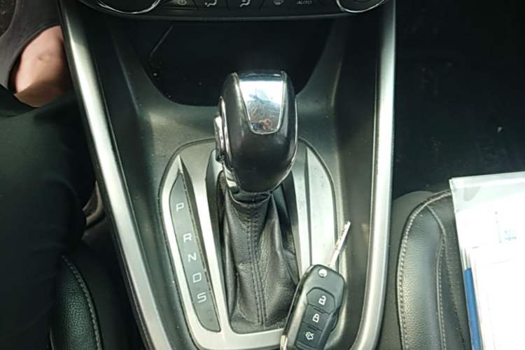 Used Ford Escort 2015 1.5L Automatic Fashion Model Gear Lever