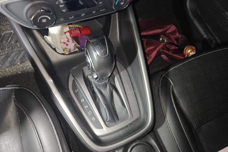 Used Ford Escort 2015 1.5L Automatic Fashion Model Gear Lever