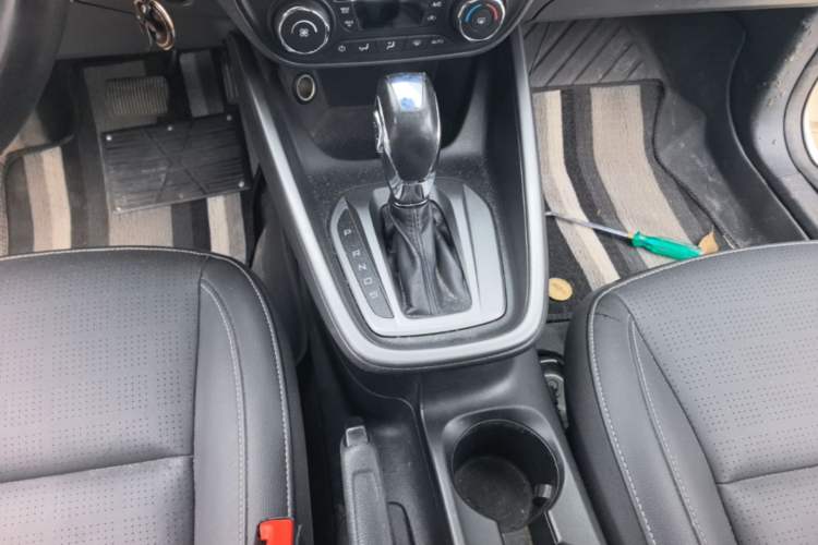 Used Ford Escort 2015 1.5L Automatic Fashion Model Gear Lever