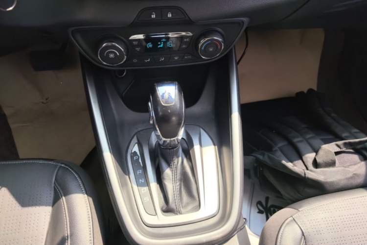 Used Ford Escort 2015 1.5L Automatic Fashion Model Gear Lever