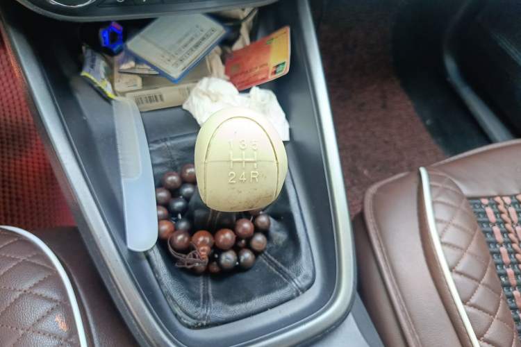 Used Ford Escort 2015 1.5L Manual Fashion Edition Gear Lever