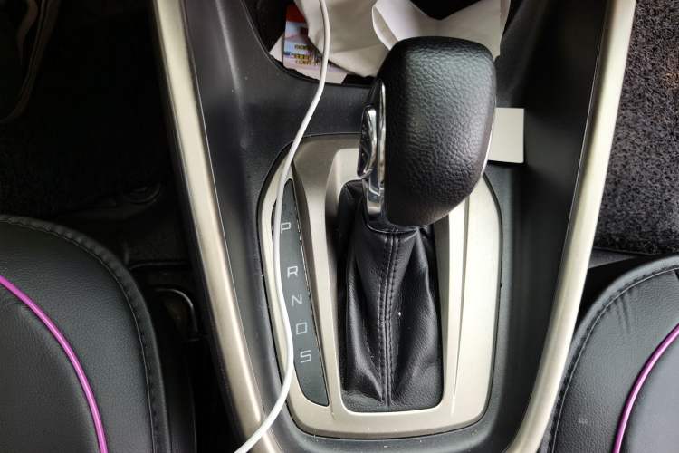 Used Ford Escort 2015 1.5L Automatic Comfort Edition Gear Lever