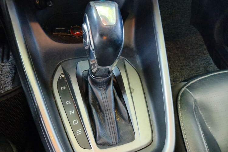 Used Ford Escort 2015 1.5L Automatic Fashion Model Gear Lever