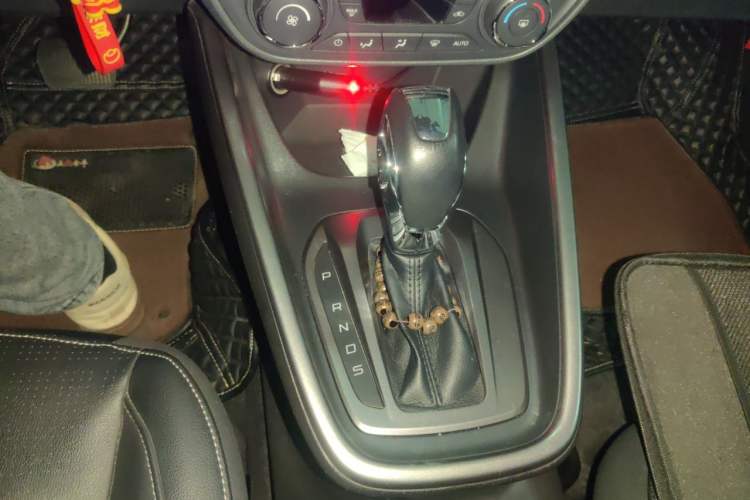 Used Ford Escort 2015 1.5L Automatic Fashion Model Gear Lever