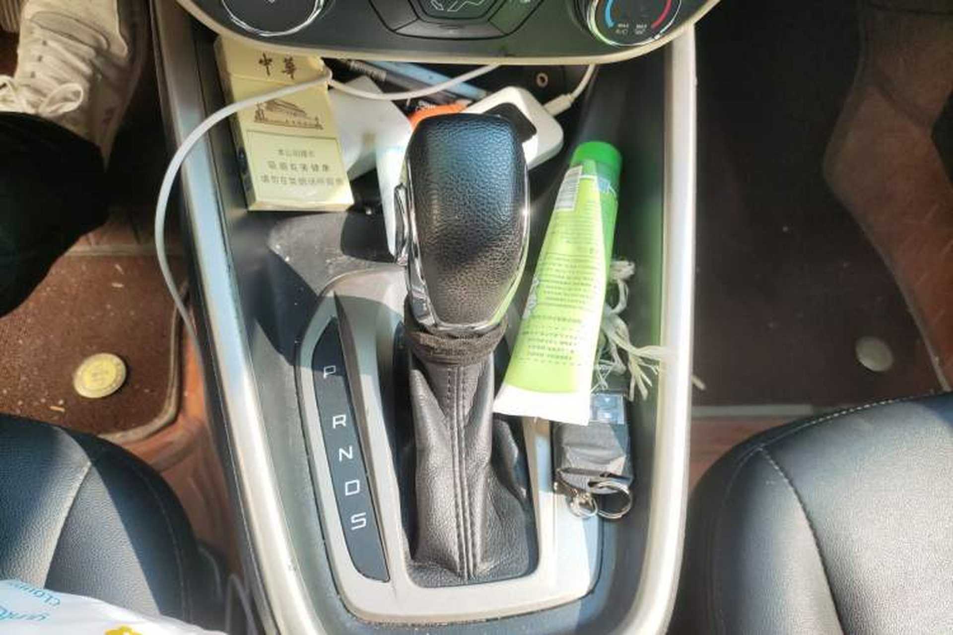Used Ford Escort 2015 1.5L Automatic Comfort Edition Gear Lever