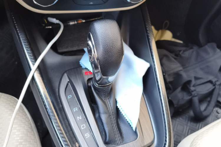 Used Ford Escort 2015 1.5L Automatic Comfort Edition Gear Lever