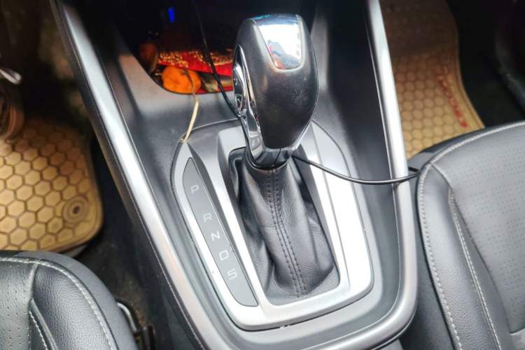 Used Ford Escort 2015 1.5L Automatic Fashion Model Gear Lever